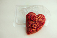 Пластиковая форма для мыла "Сердце стимпанк"