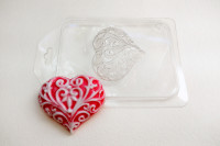 Пластиковая форма для мыла "Сердце узорное"